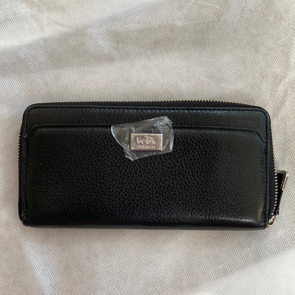 Coach Long Wallet